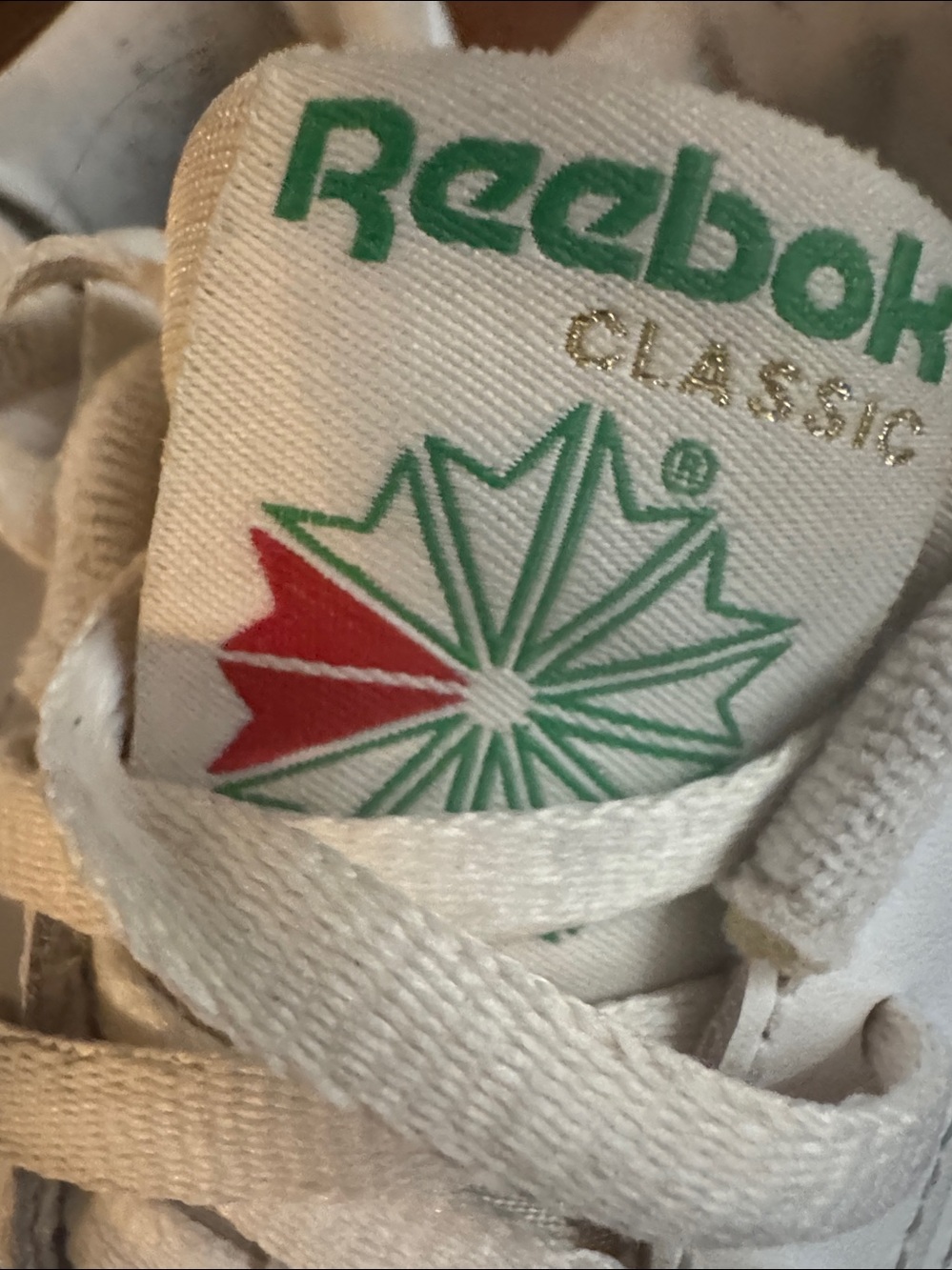 Reebok - Picture 4 of 6